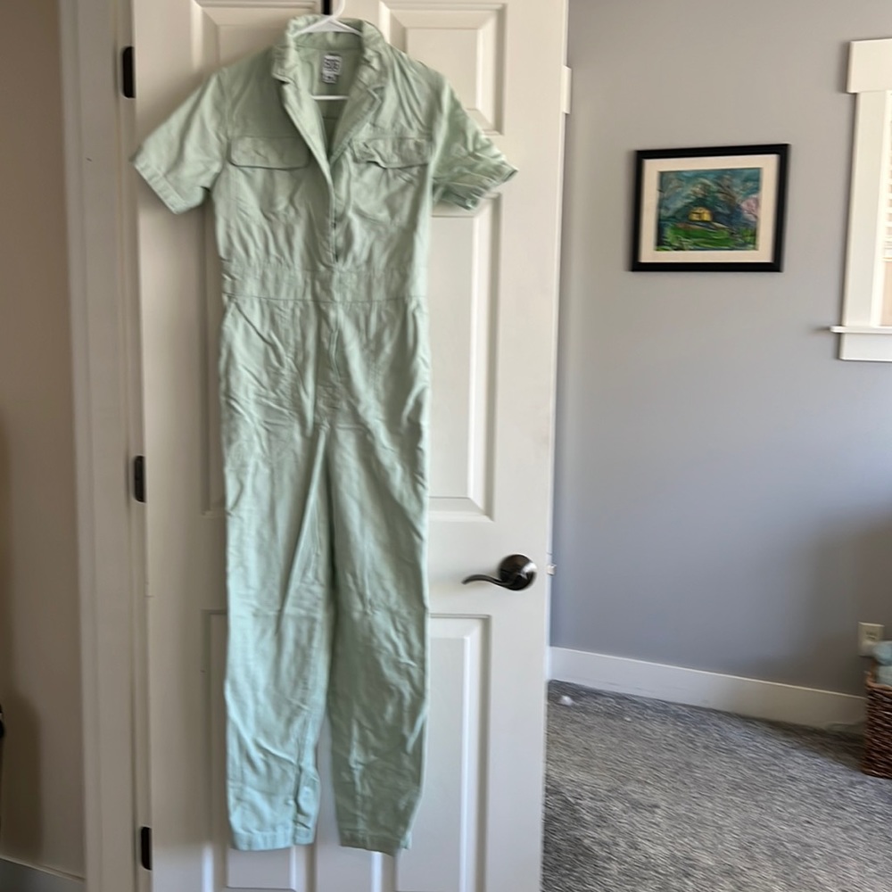 Mint colored jumper from urban outfitters ( sorry I didn’t iron)
